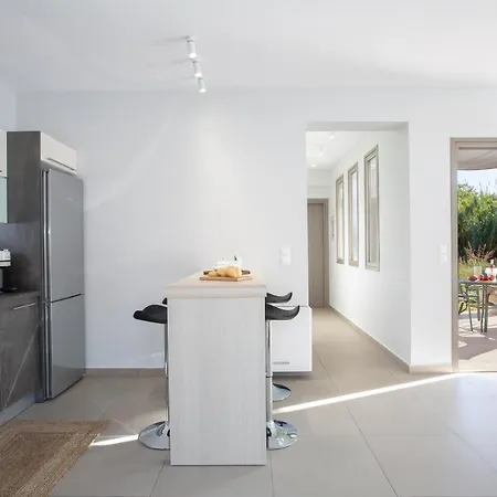 Вилла Throisma Private Country Residences Pondi